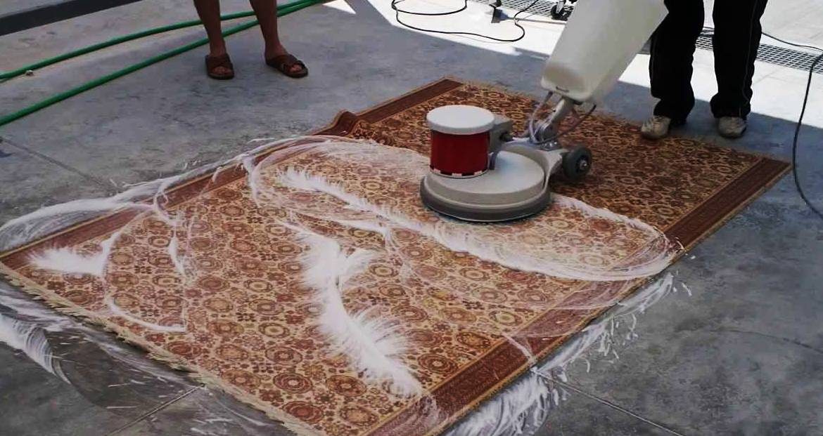 Как най-бързо и лесно се почистват килимите